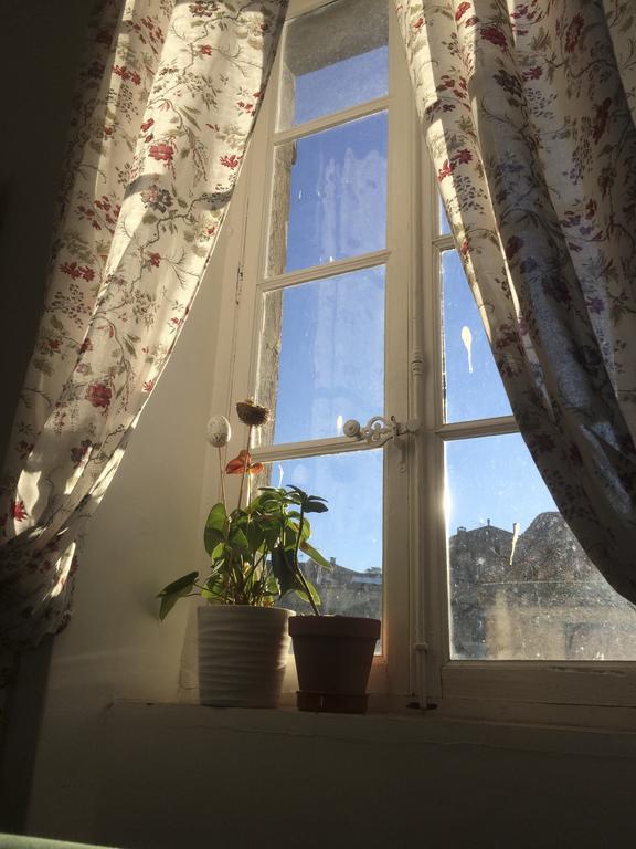 فندق Chez Les Amis Saint-Nazaire-de-Ladarez المظهر الخارجي الصورة