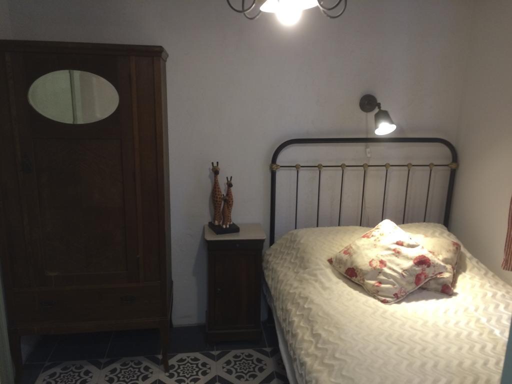 فندق Chez Les Amis Saint-Nazaire-de-Ladarez المظهر الخارجي الصورة
